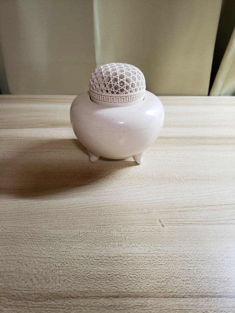 薩摩焼　白磁三足香炉　光石作