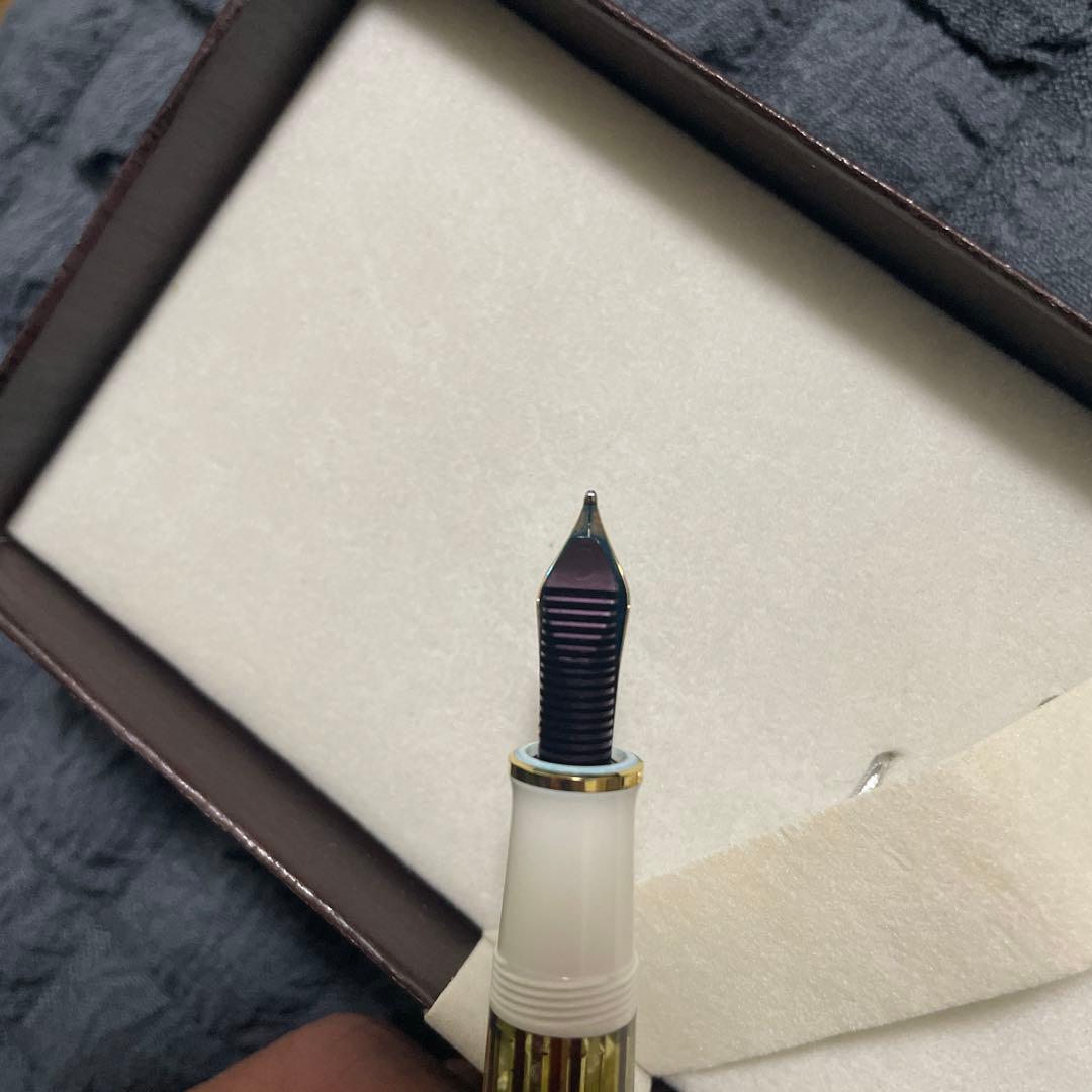 Pelikan ペリカン 万年筆 スーベレーン ホワイトトータスtopazインク