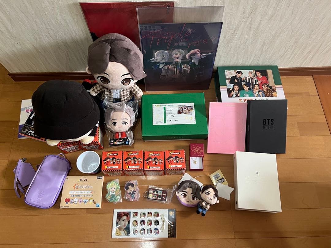 ⭐️BTS 防弾少年団　CD 写真集などなどまとめ売り　アミボム2本付き‼️⭐️