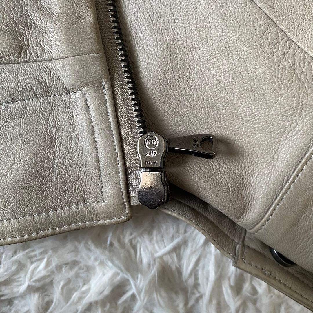 美品■エンメティ　シングル　ライダースジャケット　ラムレザー　ベージュ　50