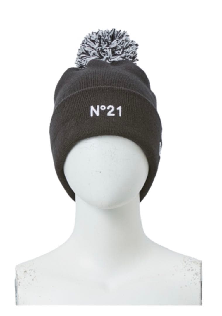 N°21 × NEW ERA ポンポンニット POM-PON KNIT