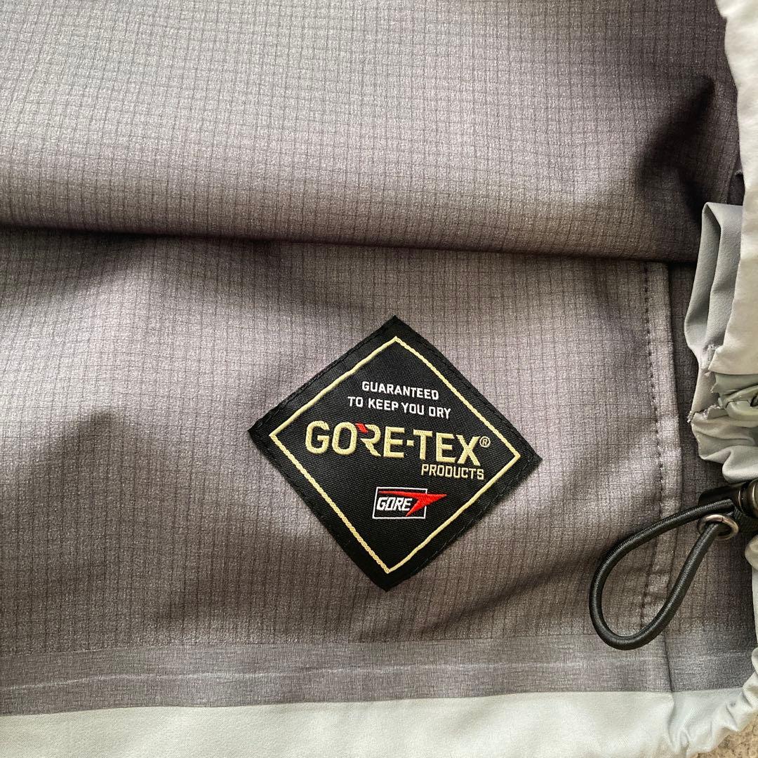 プラダリネア・ロッサジャケット