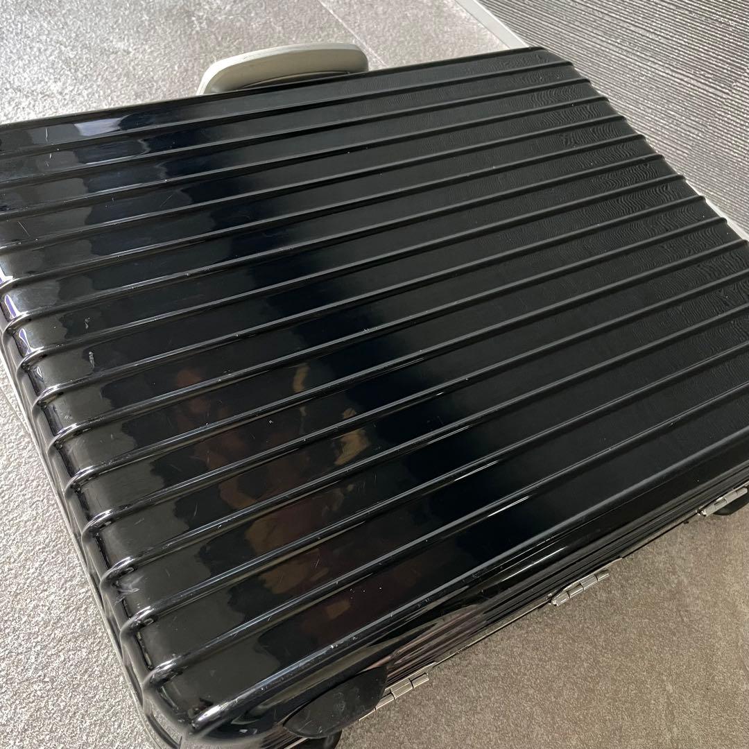 RIMOWA リモワ　アタッシュケース　ランボ　ブラック　黒　ビジネス　旅行