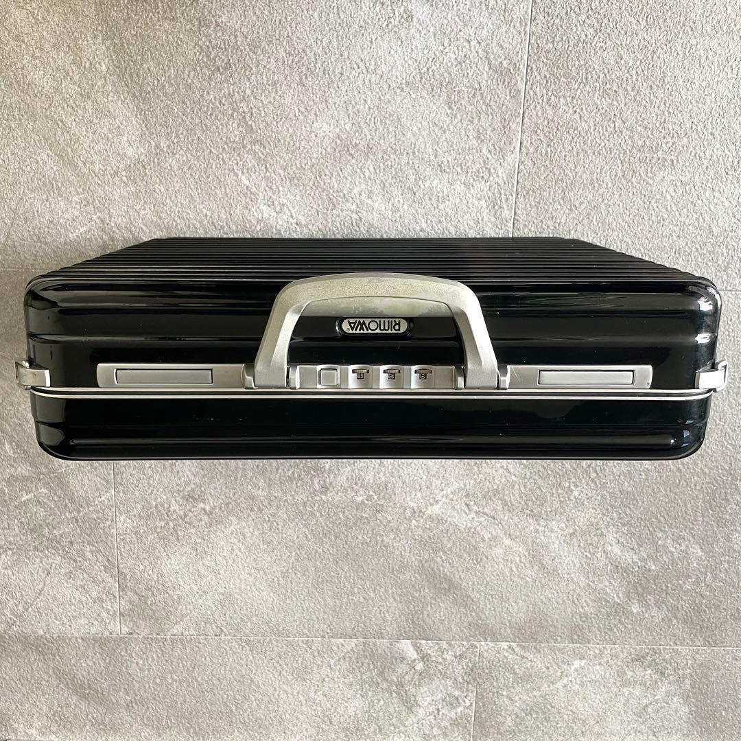 RIMOWA リモワ　アタッシュケース　ランボ　ブラック　黒　ビジネス　旅行