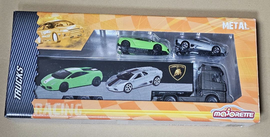 マジョレット、メルセデスアクトロストレーラーとランボルギーニ2台セット