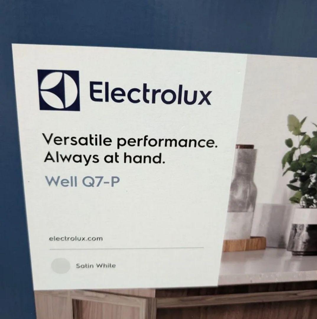 エレクロトラックス コードレスクリーナー Well Q7