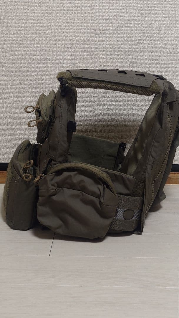 実物 Ferro concepts プレートキャリア　レンジャーグリーン