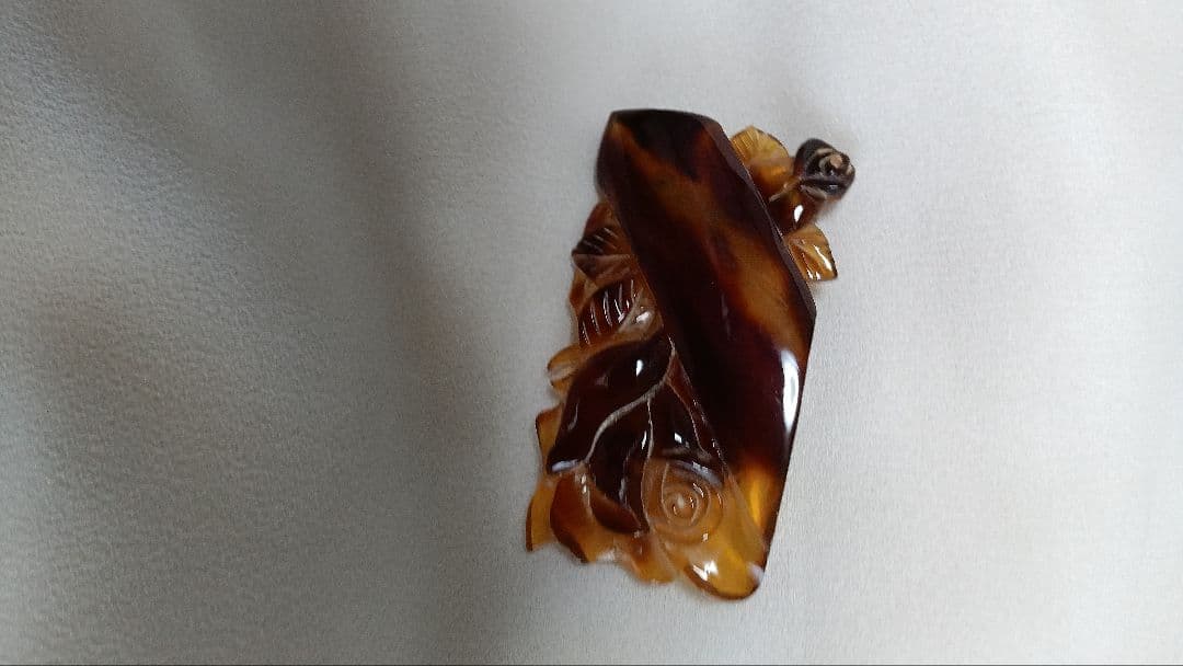 本鼈甲　帯留め