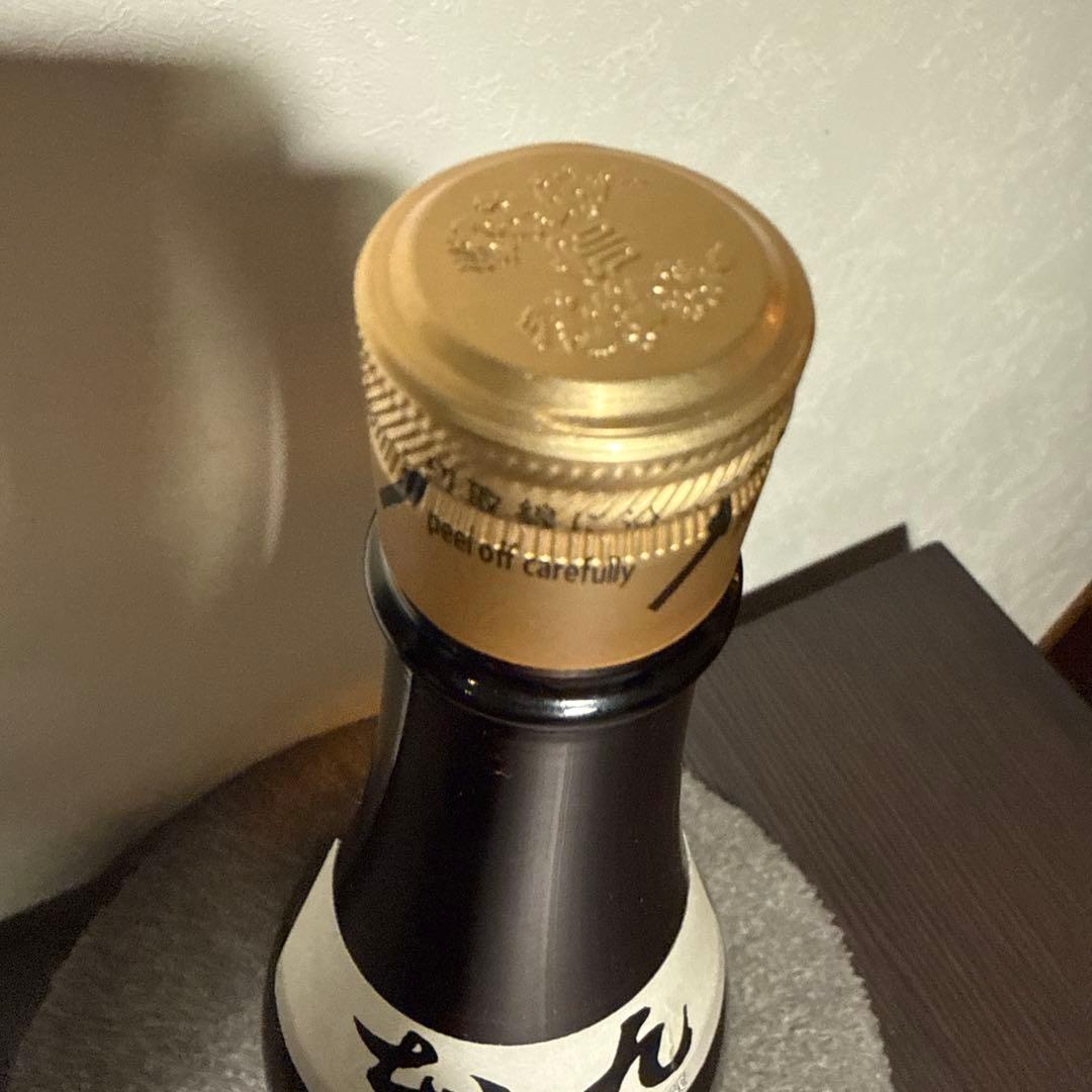 十四代　本丸　￼￼秘伝玉返し　1.8ℓ 1本