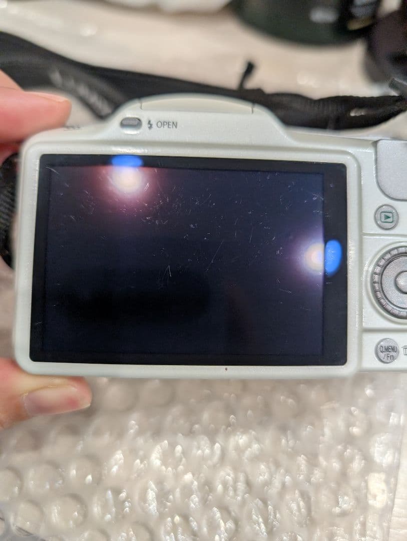 Panasonic GF3 ホワイト 14-42mmレンズ付き