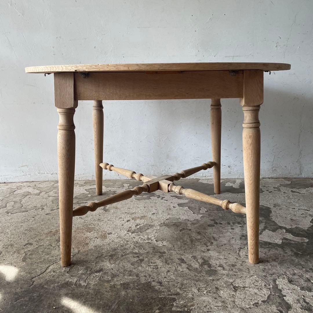 ビンテージ ラウンドエクステンションダイニングテーブル 剥離