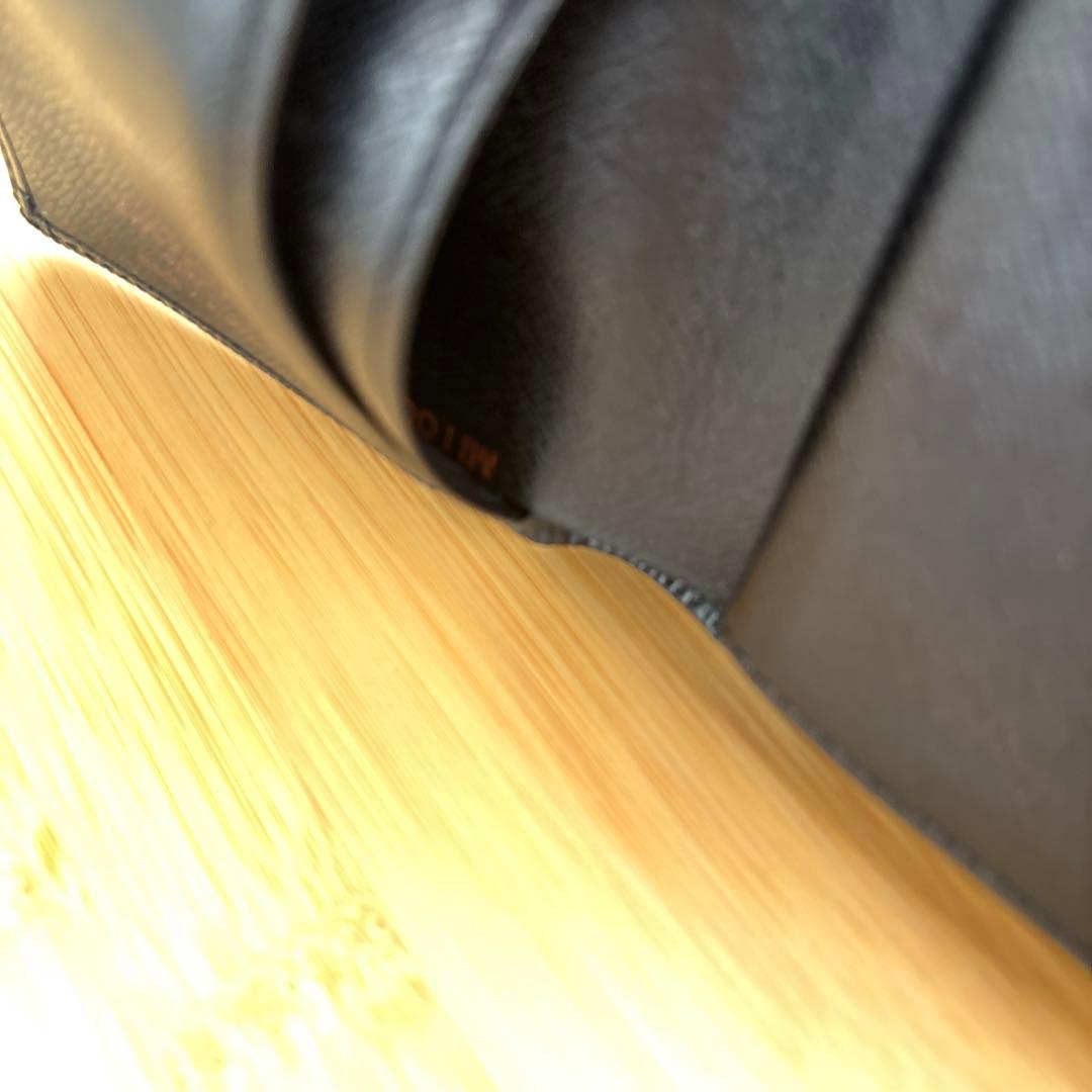 Louis Vuitton ブラック 二つ折り財布[美品]値引き不可