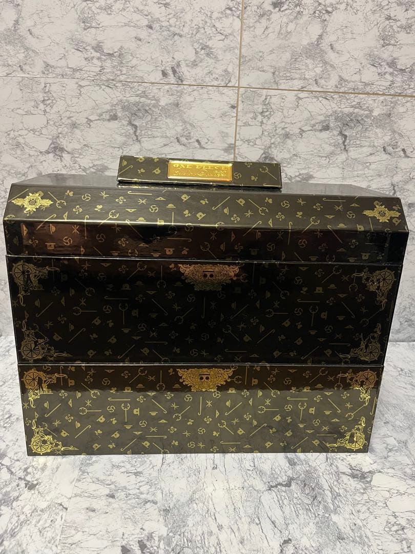 ワンピース　収納マルチボックス　受注限定販売品　激レア　宝箱 1巻-80巻セット