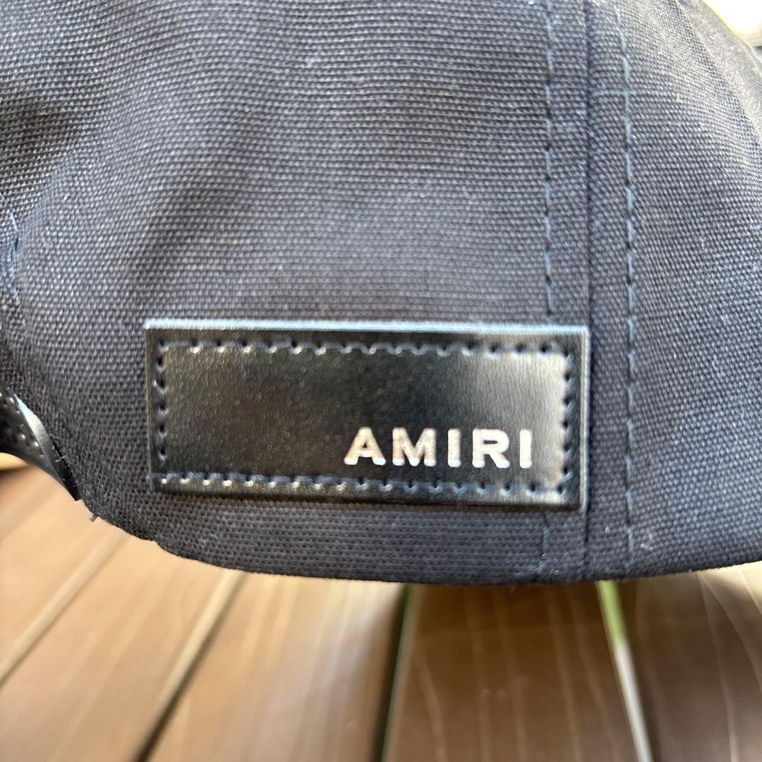AMIRI ブラックキャップ ストーン付き