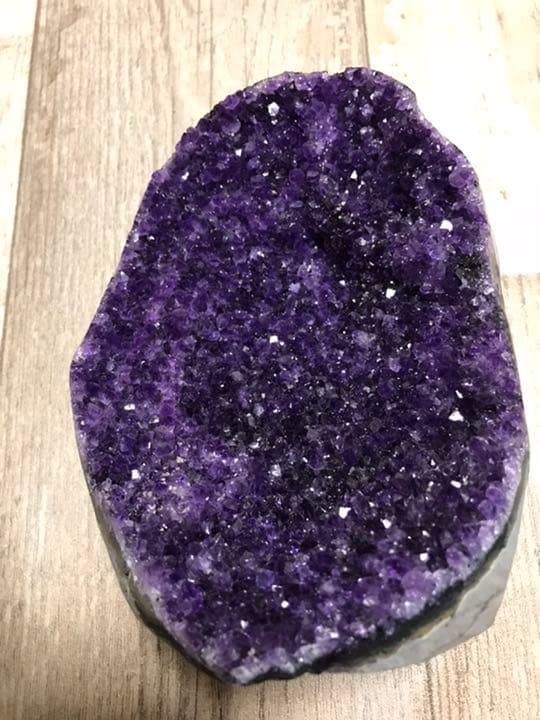 ウルグアイ産アメジスト(台座付き)