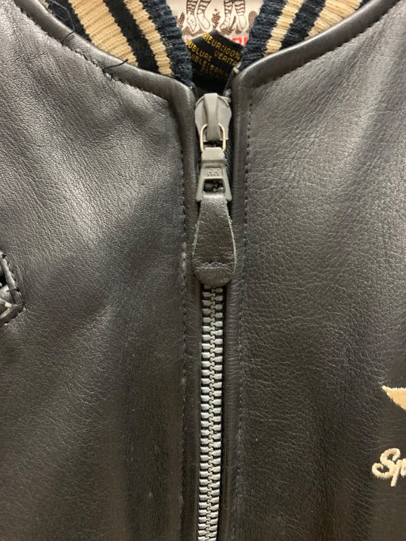 ☆ AVIREX アヴィレックス バーシティレザージャケット