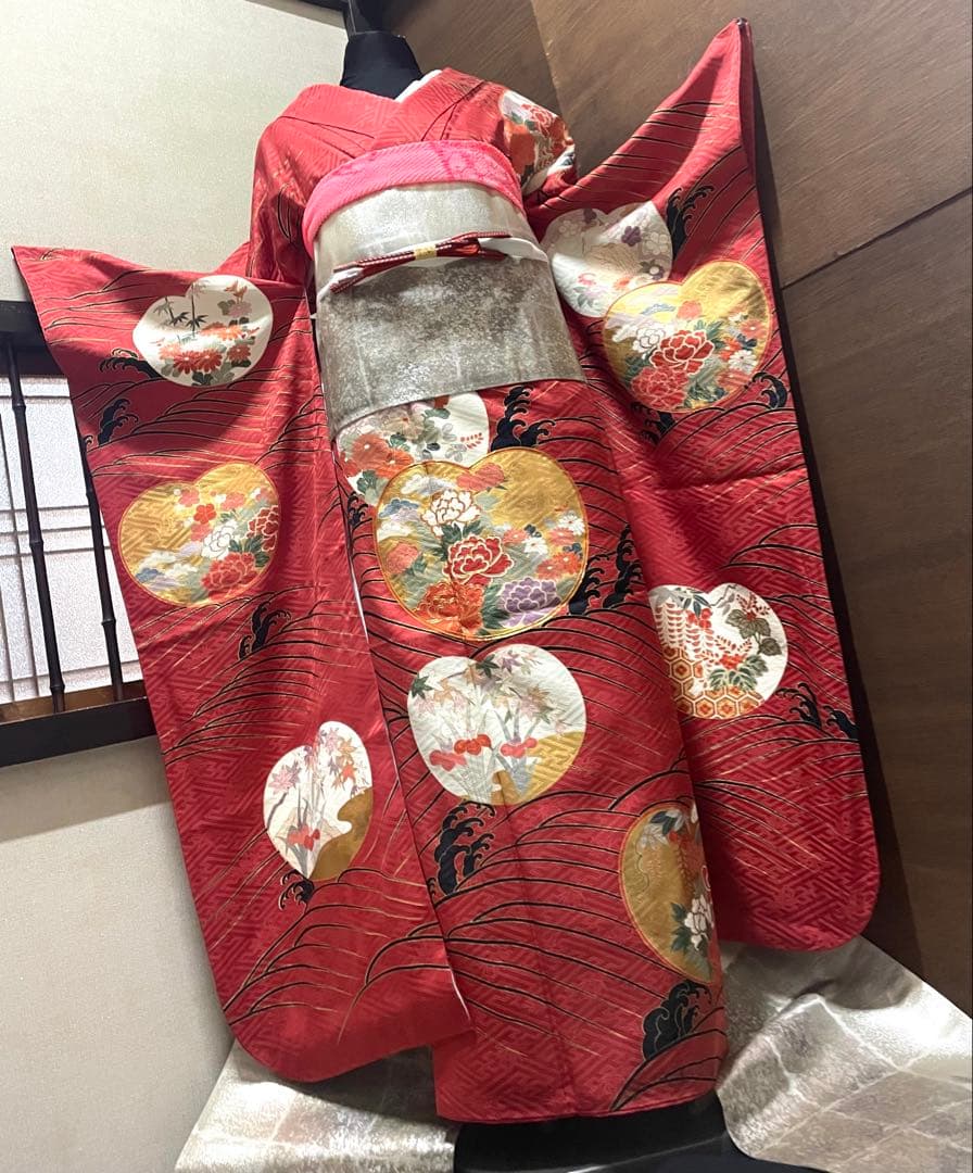 振袖 フルセット6点サイズM〜Ｌ駒刺繍　松竹梅立波花文　金彩　正絹