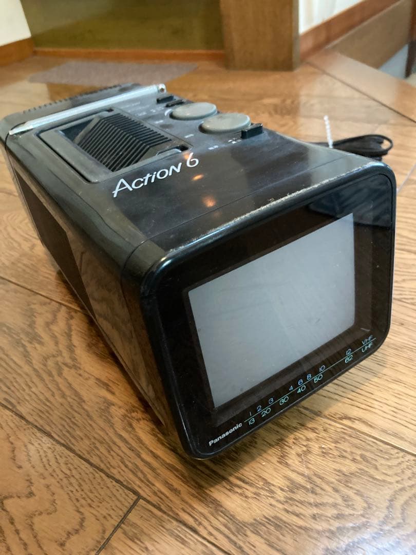 Panasonic Action 6 小型テレビ