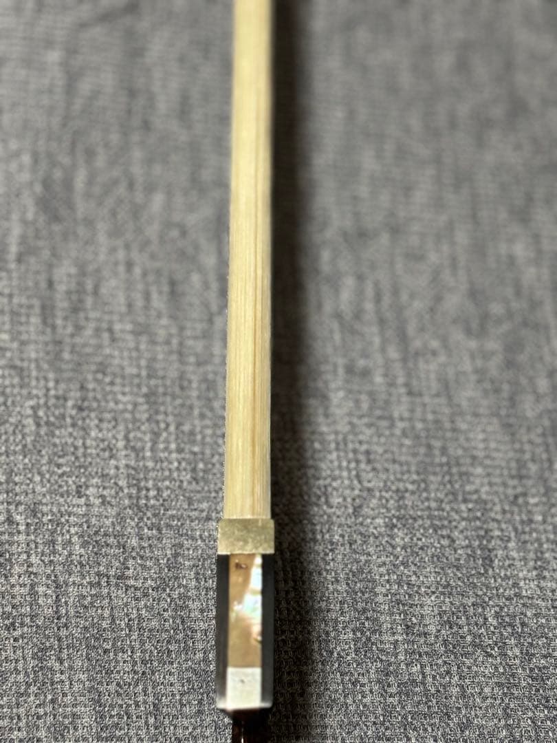 【試奏のみ】ほぼ未使用 カーボンファイバー バイオリン弓 4/4