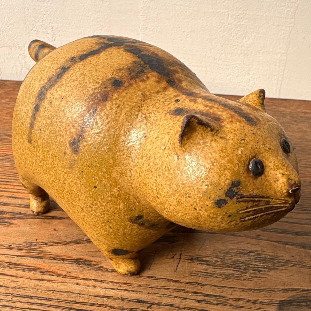 陶芸 太った茶色の虎猫 トラ猫 作家物 短尾 ぼんぼりシッポ 在銘