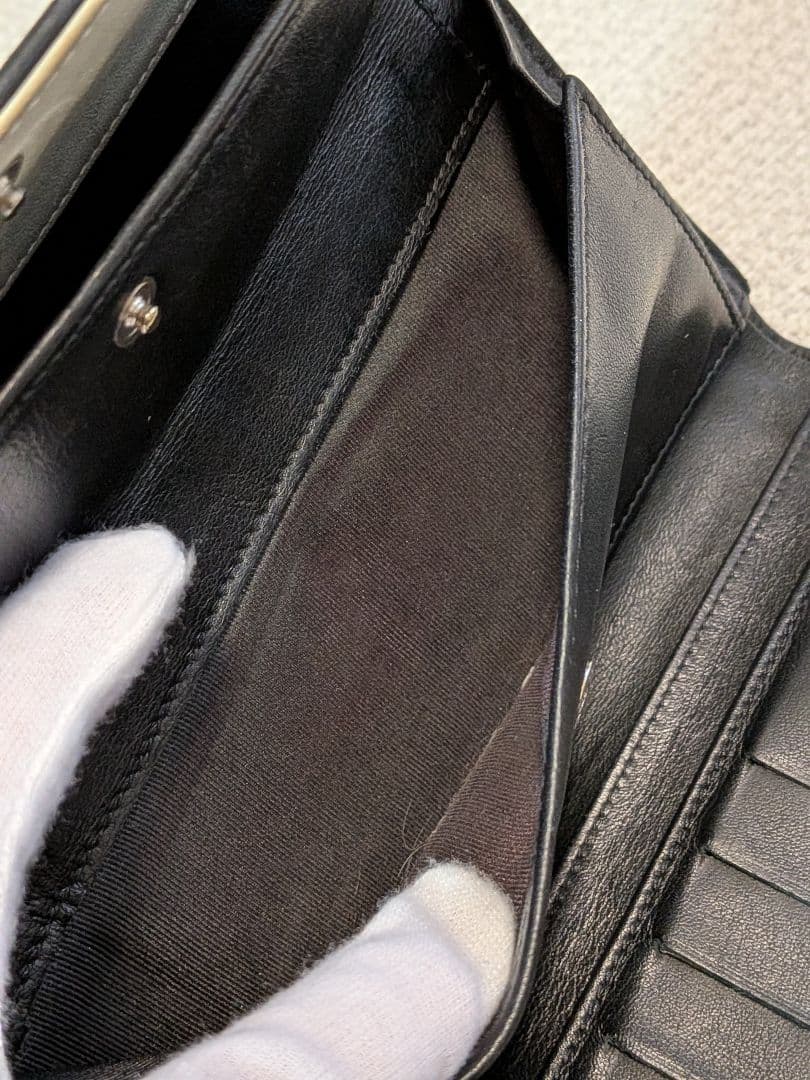 シャネル　黒　ビコローレ　マトラッセ　三つ折り長財布　カーフスキン　ショルダー