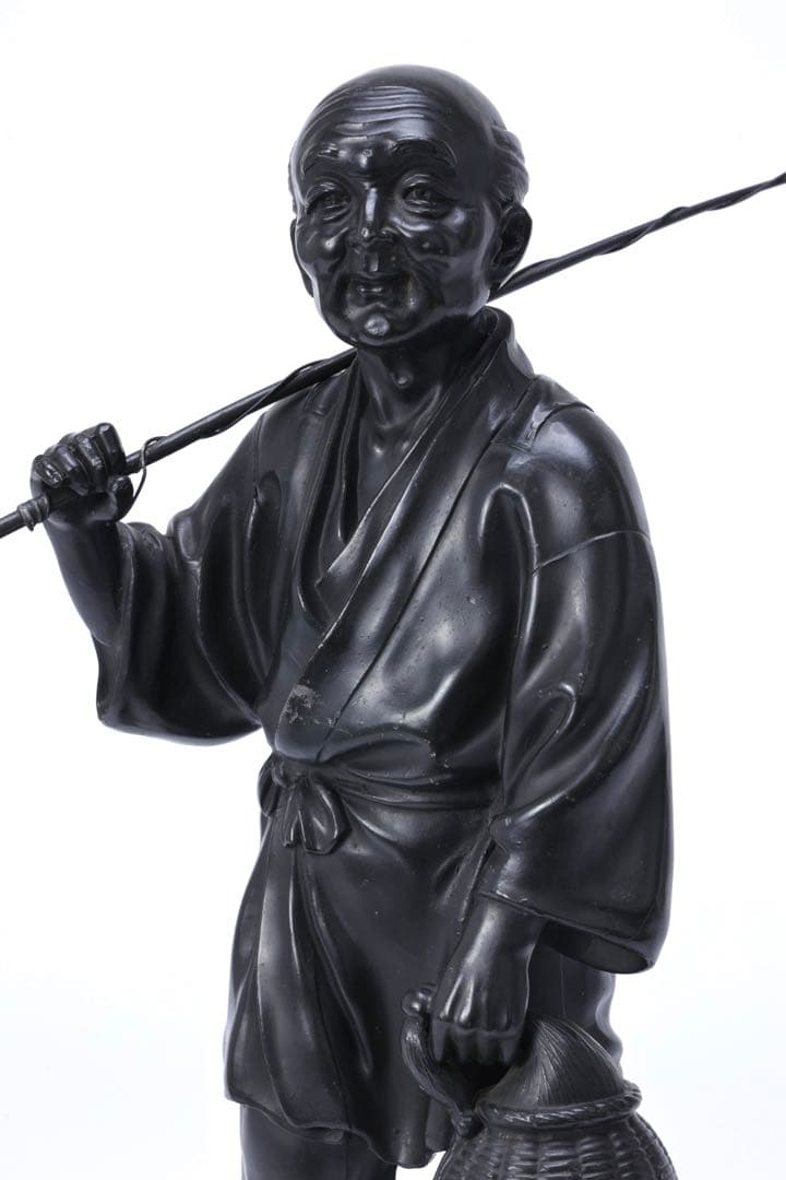金属製 農夫像 魚籠 竹竿 裸足の老人 人物像 置物 ブロンズ調 彫像 骨董品