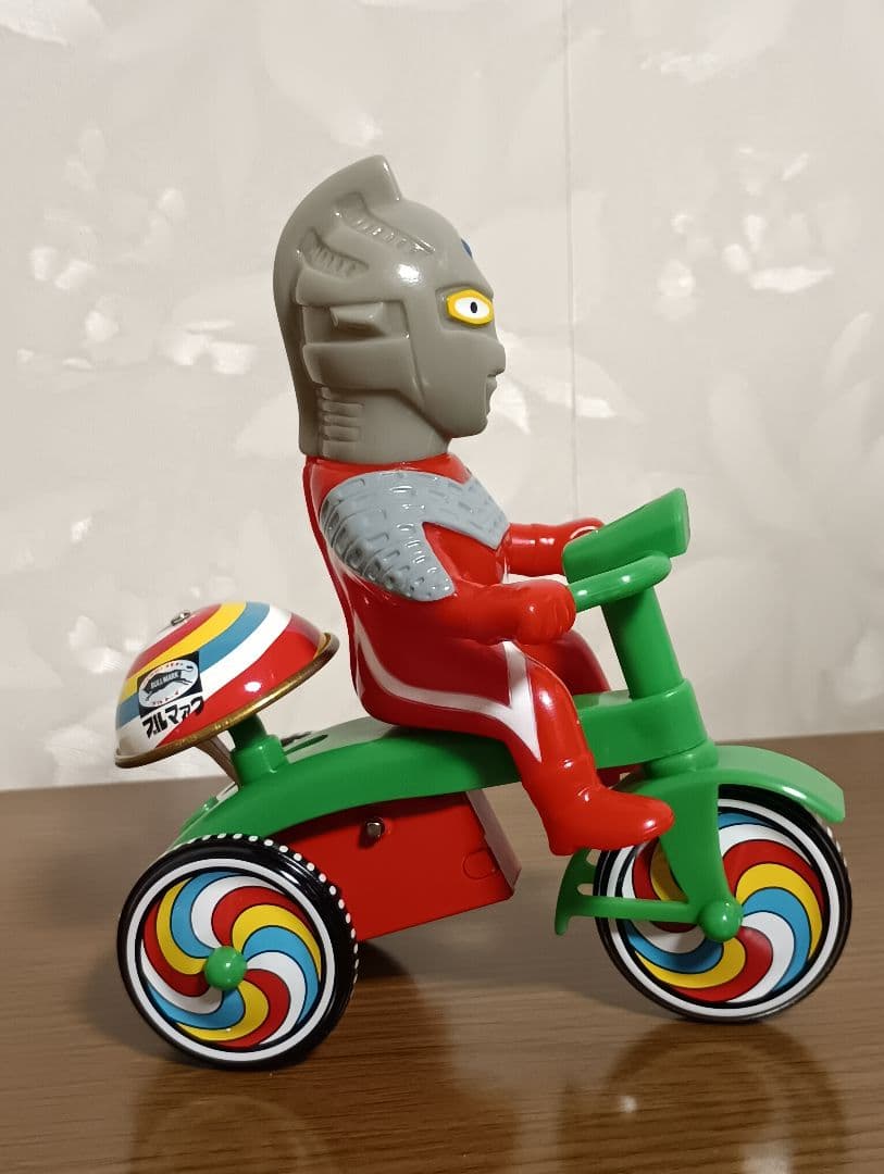 M1号　ウルトラセブン　ゼンマイ三輪車