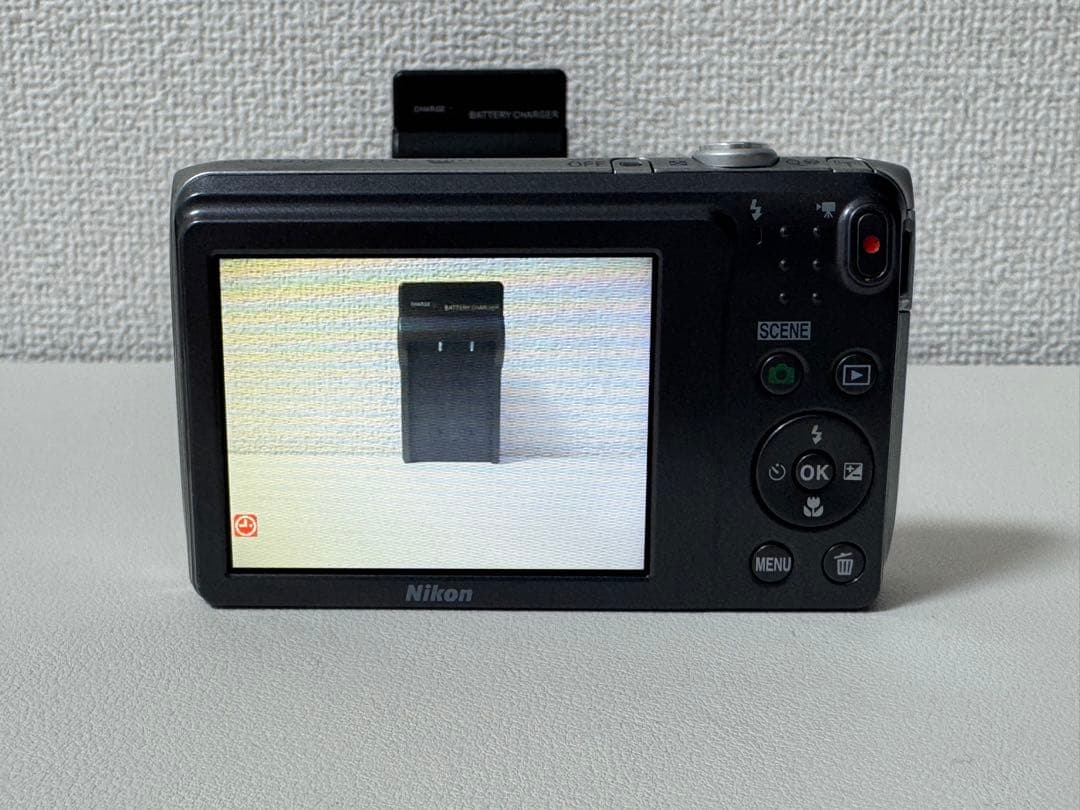 Nikon COOLPIX s3700 シルバー