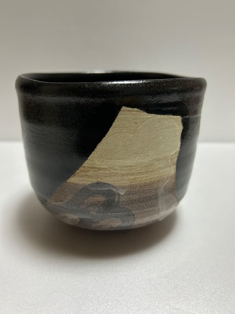 黒織部茶盌 (加藤達次作) \