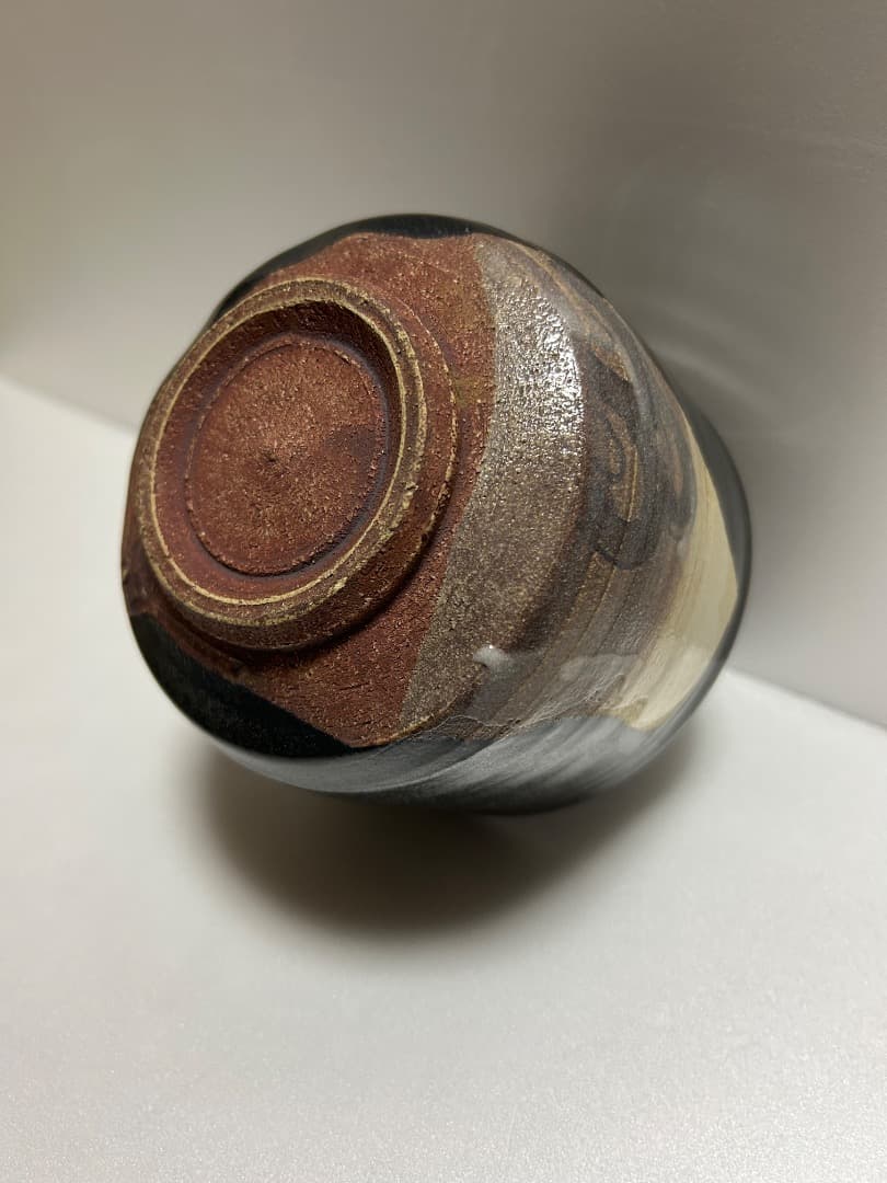 黒織部茶盌 (加藤達次作) \"波\"