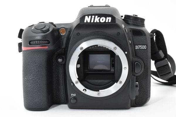ニコン Nikon D7500 ボディ 《ショット数8456回》＃3346B