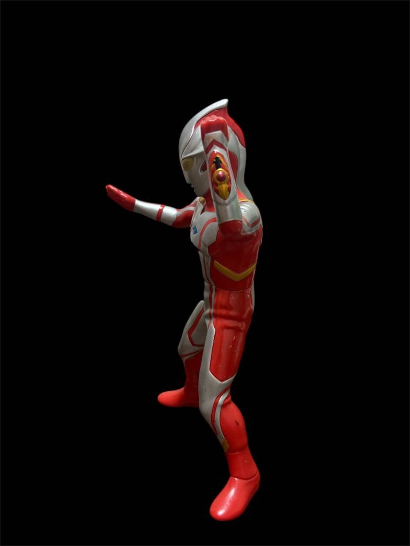 ウルトラマンメビウス フィギュア 大きさ30cm