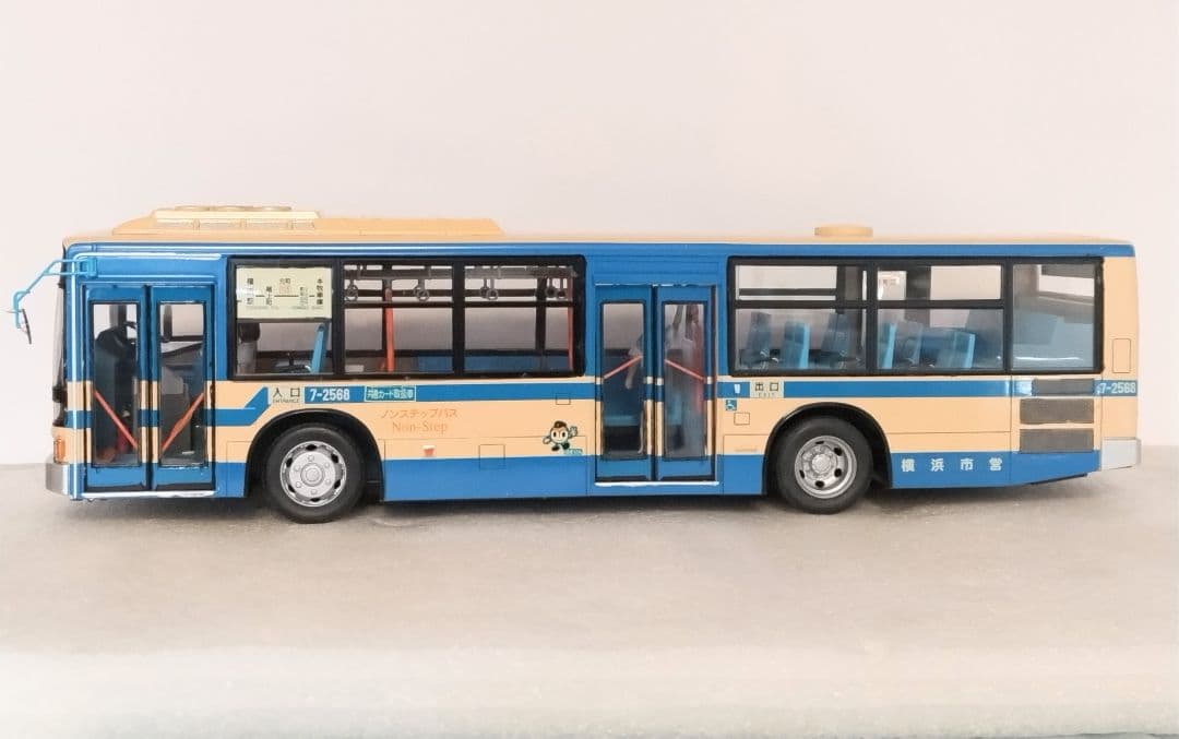 1/32 横浜市営バス(三菱ふそうエアロスター)素人組立品
