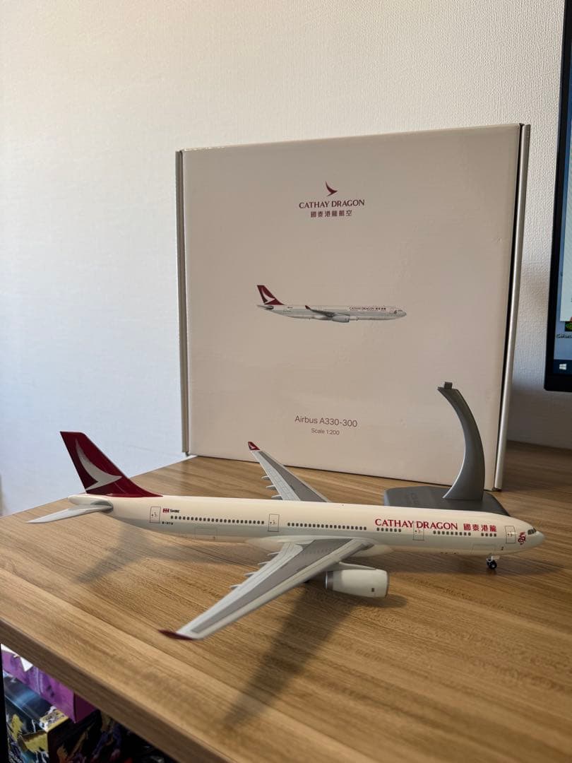 CathayDragon A330-300 B-HYQ 1/200モデル