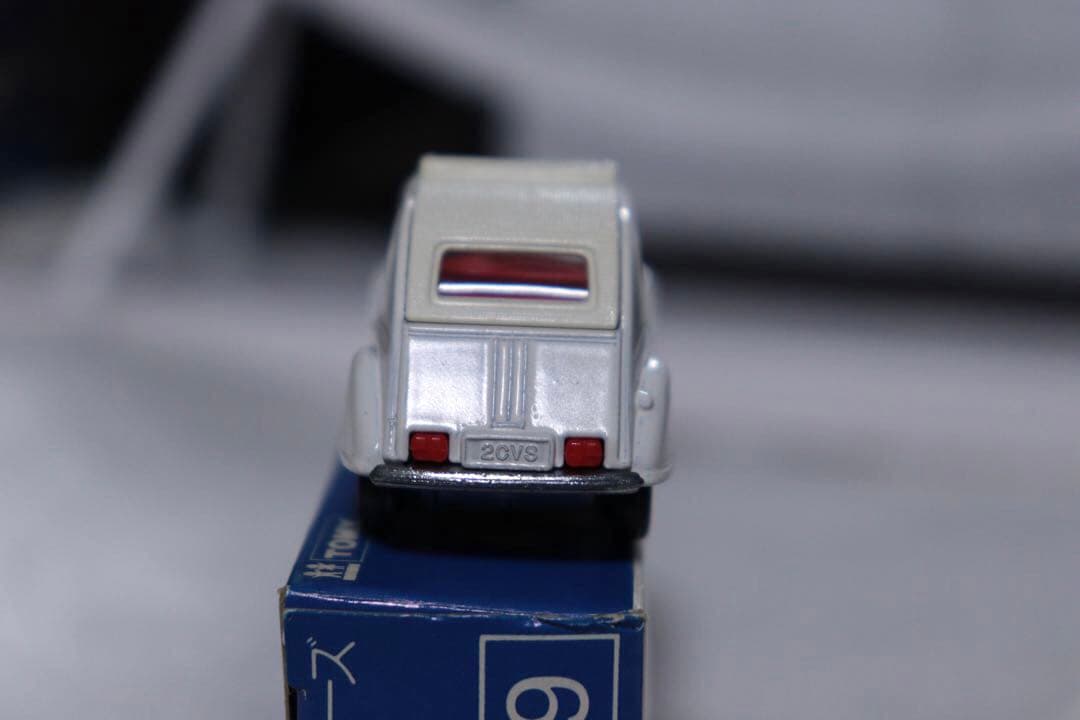 日本製　トミカ　外国車シリーズ　シトロエン　2CV NAVI F39