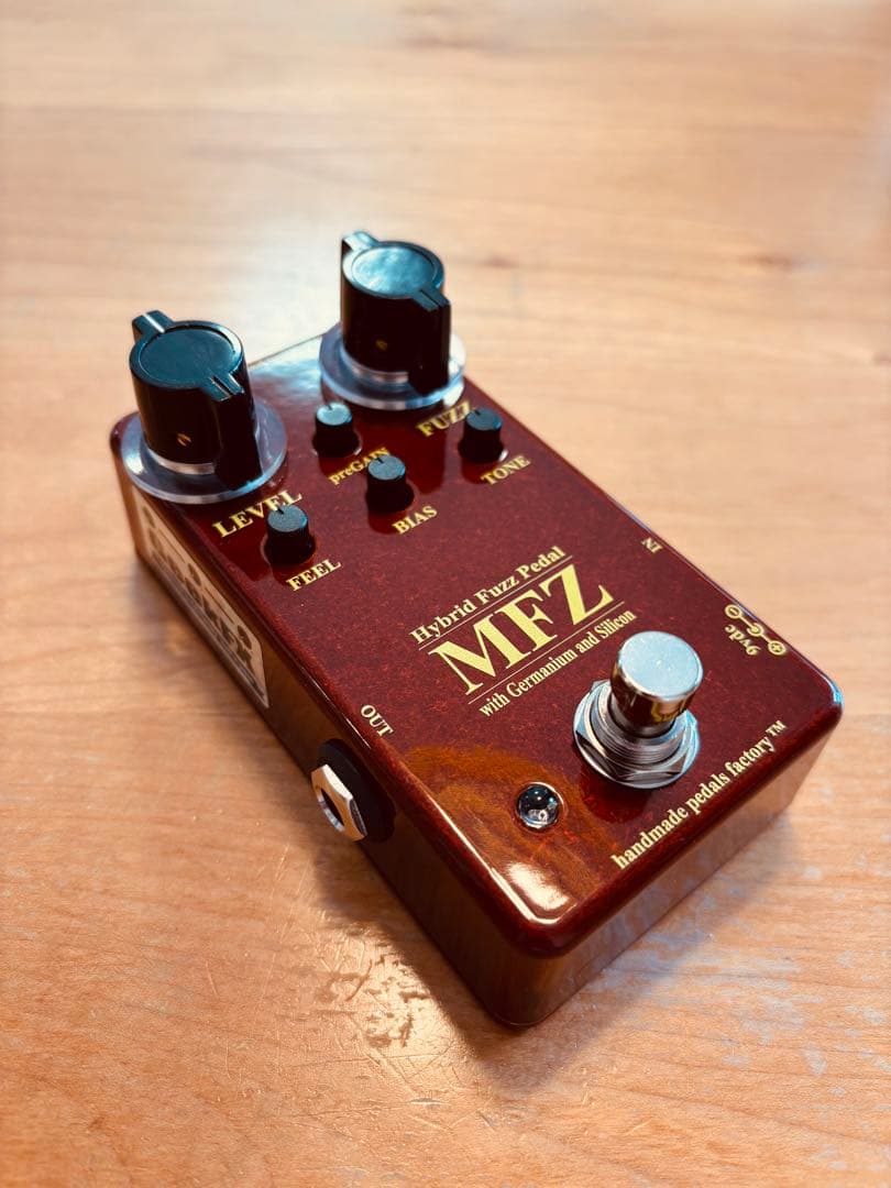 【夏休み値下】Myriad FuzzクローンペダルpreGain搭載