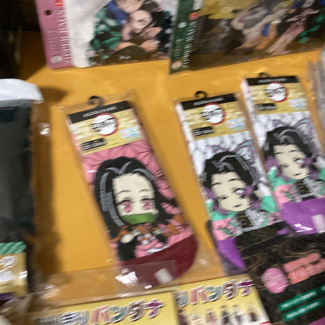 2388鬼滅の刃グッズセット　リュック &ティッシュ &タオル