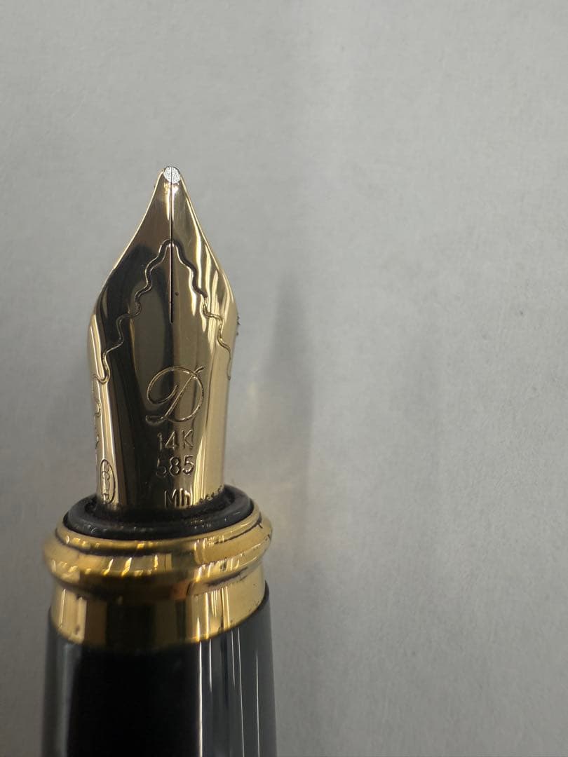 S.T Dupont ゴールド 万年筆 ペン先K14 585