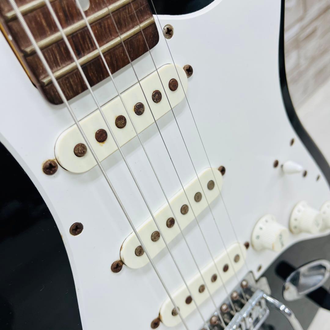 Elvis エルビス ストラトタイプ エレキギター