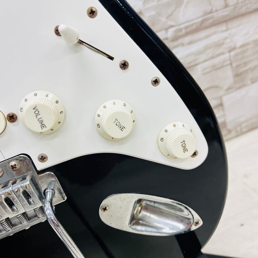 Elvis エルビス ストラトタイプ エレキギター