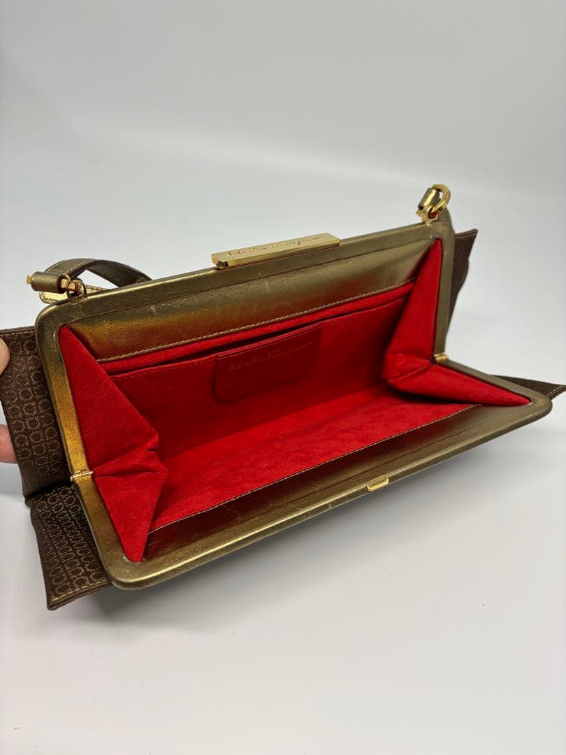 【極美品】フェラガモ ガンチーニ パーティバッグ ミニハンドバッグ