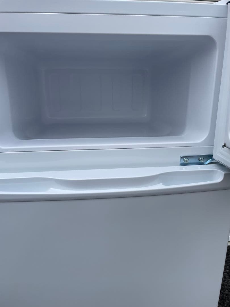 全国送料込み　ミニ冷蔵庫 マクスゼン 85L 2ドア冷蔵庫 JR085HM