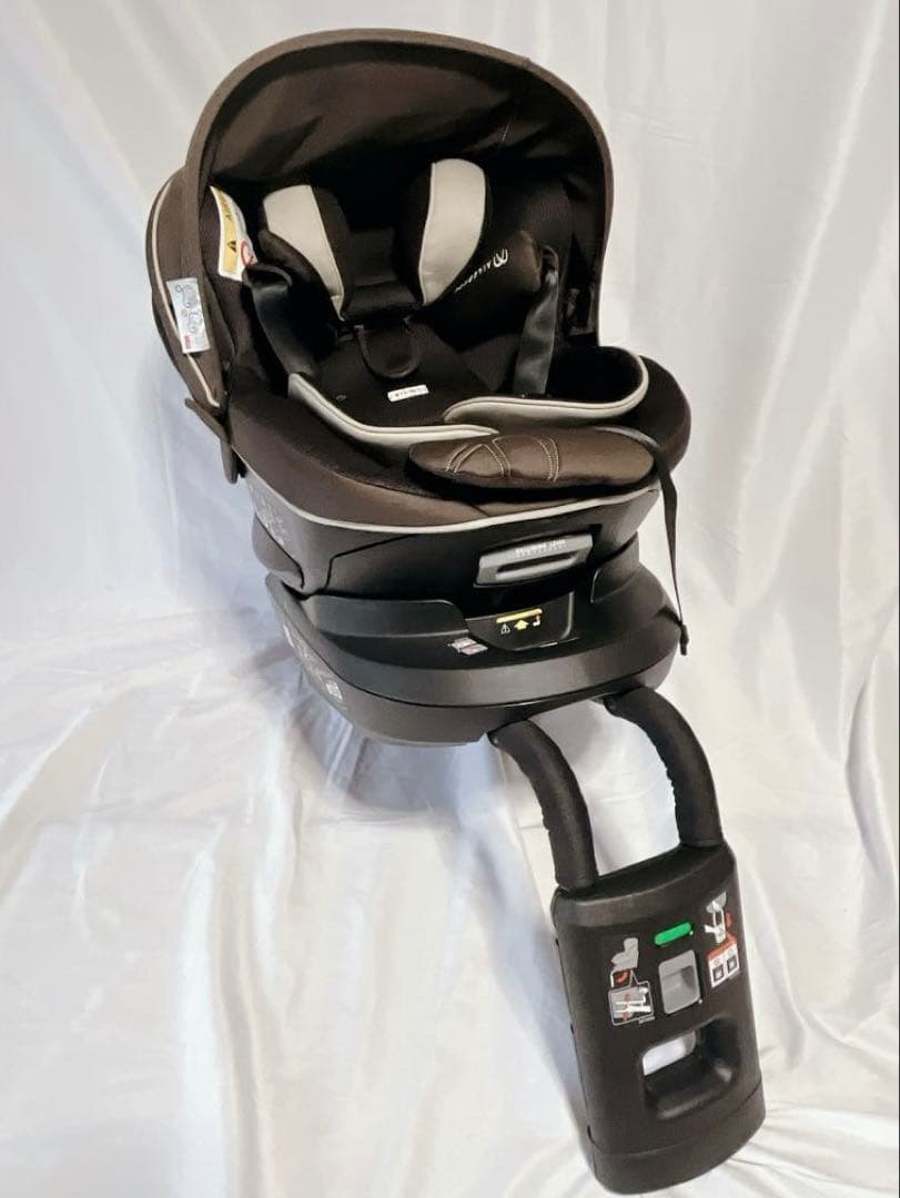 エールベベ クルット5i グランス ISOFIX 回転式 美品