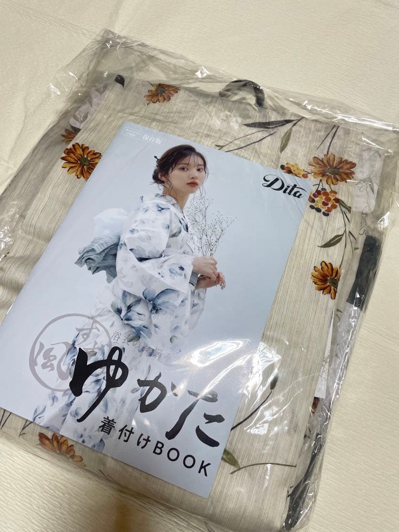 浴衣セット　新品　未開封　Dita オトナ浴衣　蒲公英色の花あそび