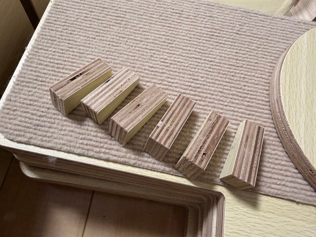 突っ張り型 キャットツリー トーテム TOTEM