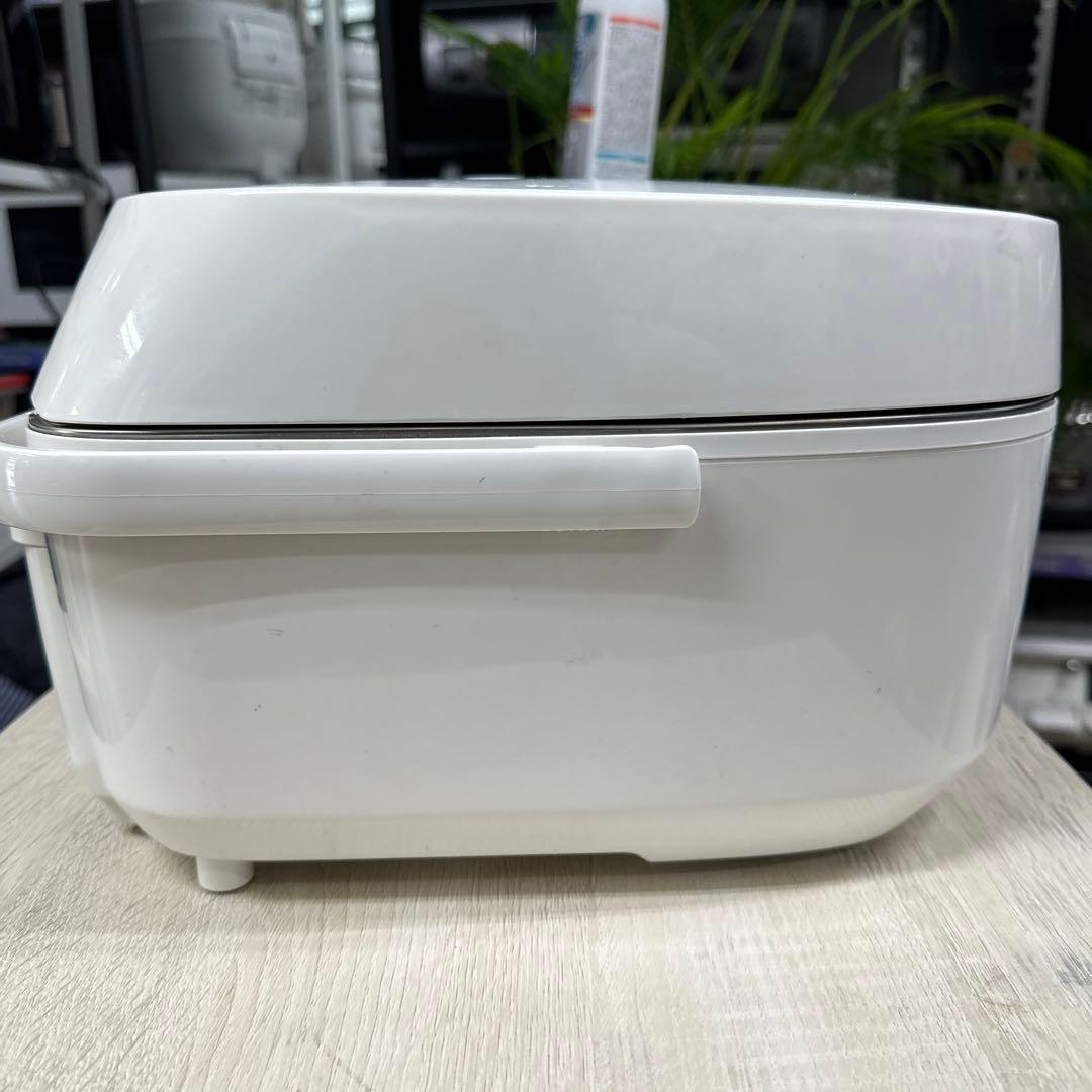 【Panasonic/IH炊飯器 SR-UNX101】白　家電　パナソニック