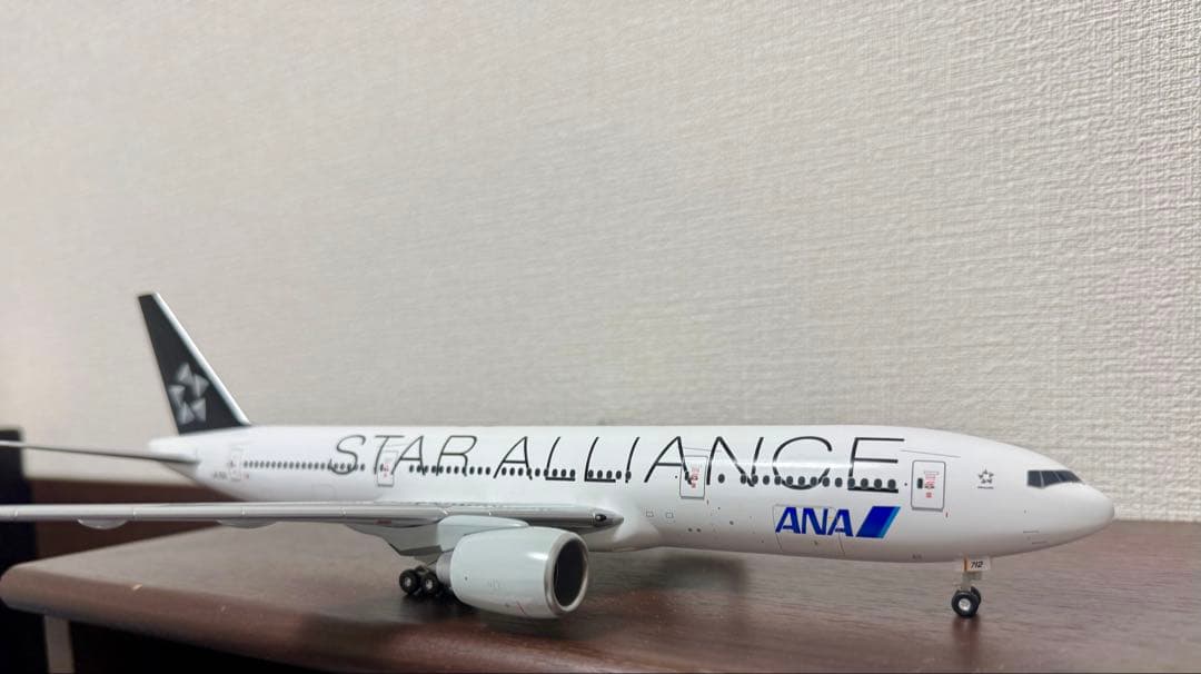 全日空商事 NH20078 JA712A B777-200 1/200