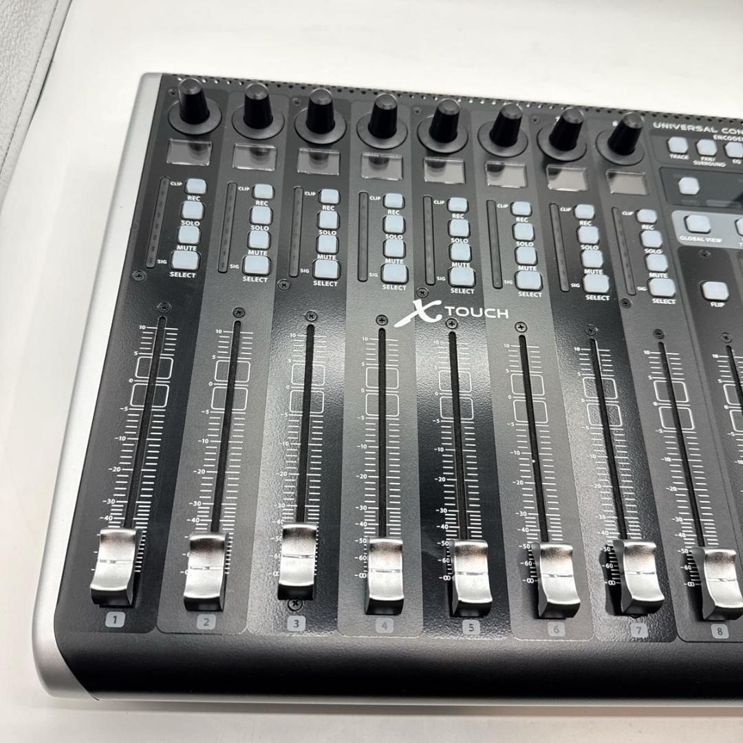 BEHRINGER X-TOUCH 外箱付き　オーディオインターフェイス
