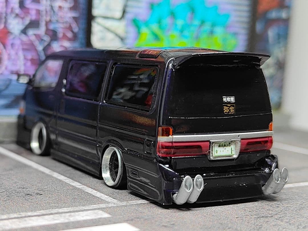 トミカ改造 トヨタ ハイエース 100系 フルエアロ トミカリミテッド