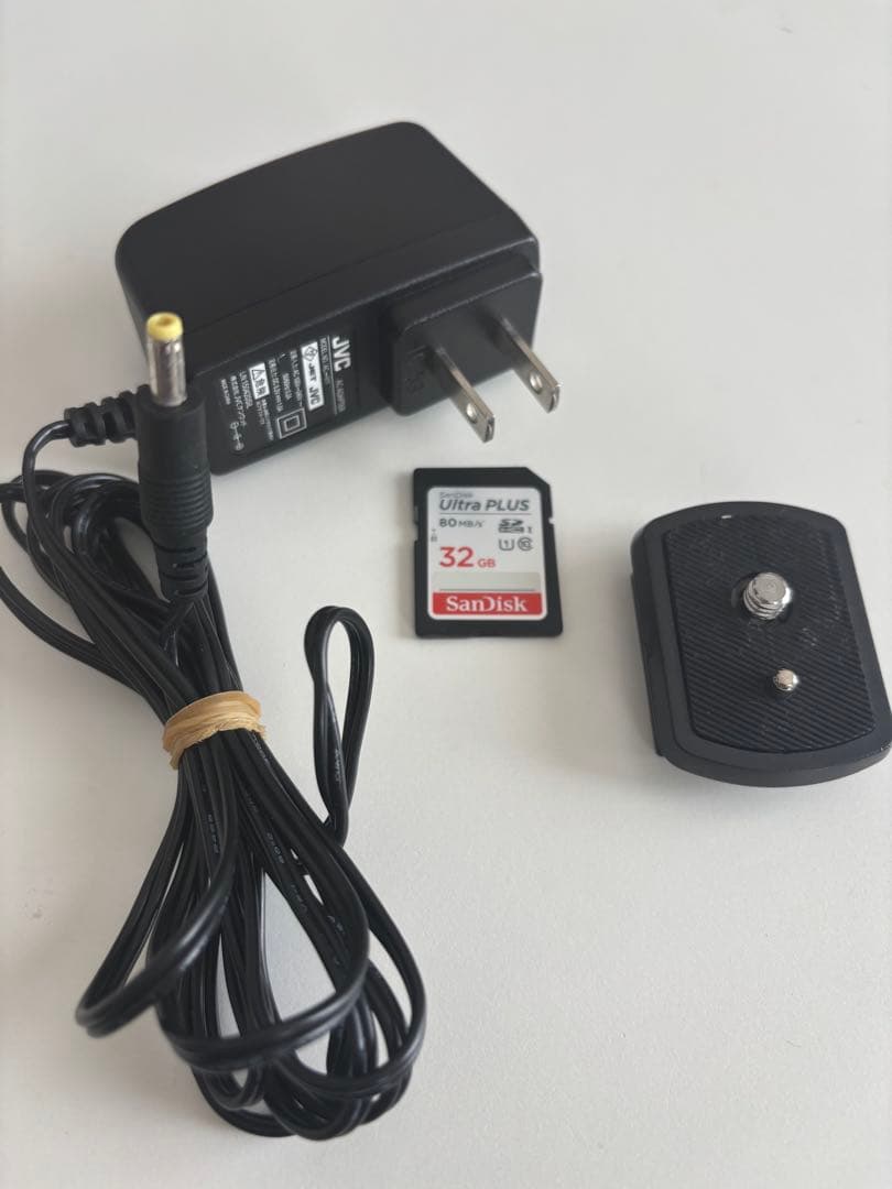 JVCケンウッド Everio GZ-E770-W ホワイト　動作確認済み